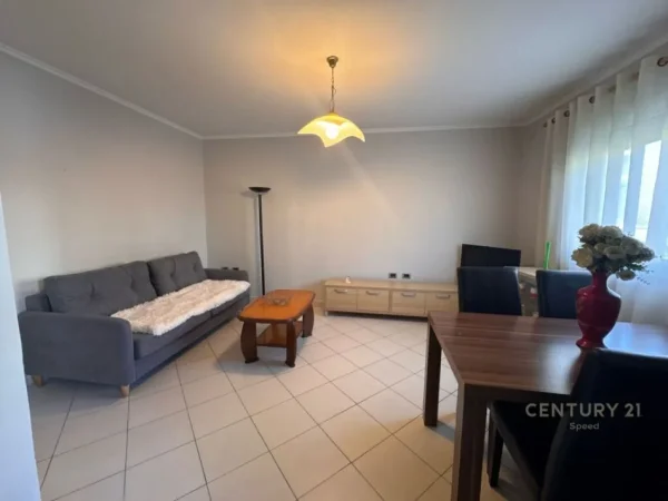 Tirane, shitet apartament Kati 1, 73 m² 
