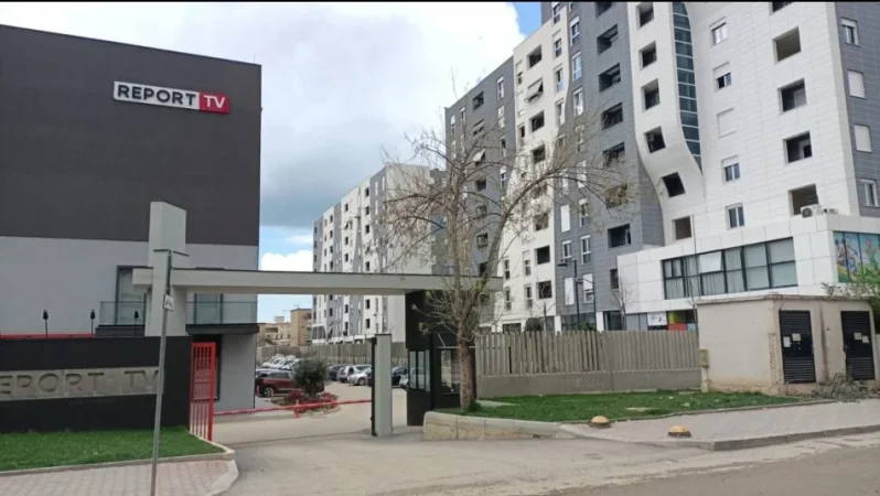 Tirane, jepet me qera dyqan Kati 0, 420 € (Ded gjo luli)