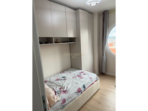 Tirane, jepet me qera apartament 1+1 Kati 3, 55 m² 500 € (rruga e bardhyl)