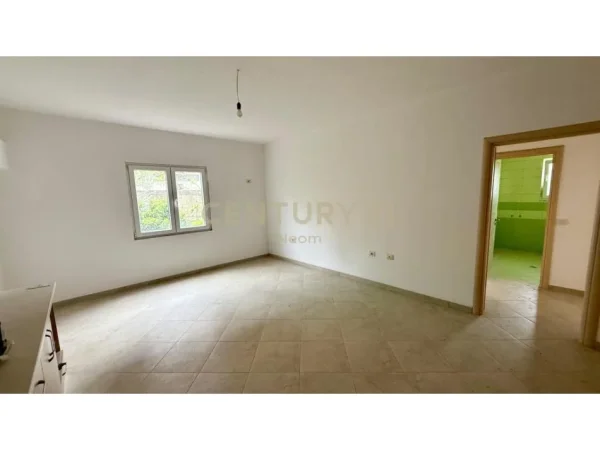 Tirane, shes apartament 2+1+2 , 103 m² 145.000 € (Ali Demi)