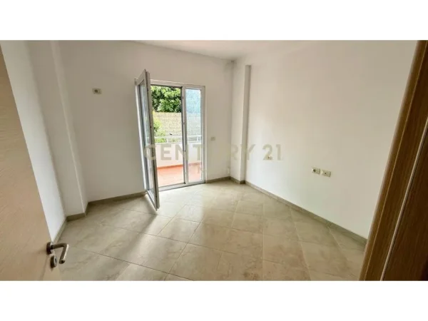 Tirane, shes apartament 2+1+2 , 103 m² 145.000 € (Ali Demi)