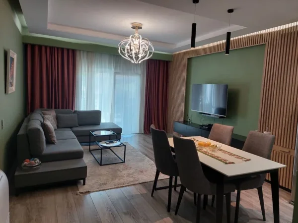 Tirane, jepet me qera apartament 2+1+Aneks+Ballkon Kati 2, 120 m² 950 € (Rruga e Dibres)