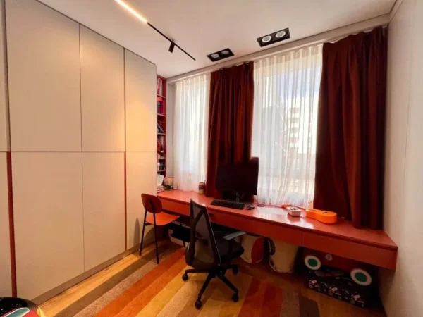 Tirane, shitet apartament 2+1 Kati 5, 100 m² 220.000 € (BULEVARDI RI)