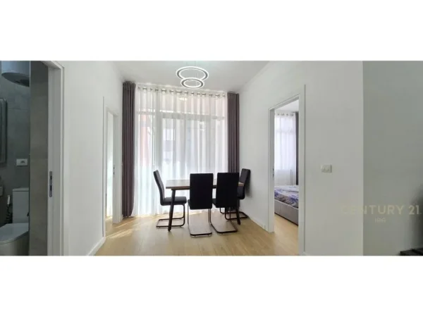 Tirane, shitet apartament Kati 7, 98 m² 148.000 € 