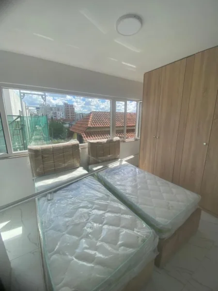 Tirane, jepet me qera shtepi 1+1 Kati 4, 70 m² 450 € ( Jepet me Qera Super Hyrja 1+1 në Don Bosko!)