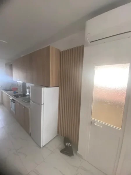 Tirane, jepet me qera shtepi 1+1 Kati 4, 70 m² 450 € ( Jepet me Qera Super Hyrja 1+1 në Don Bosko!)