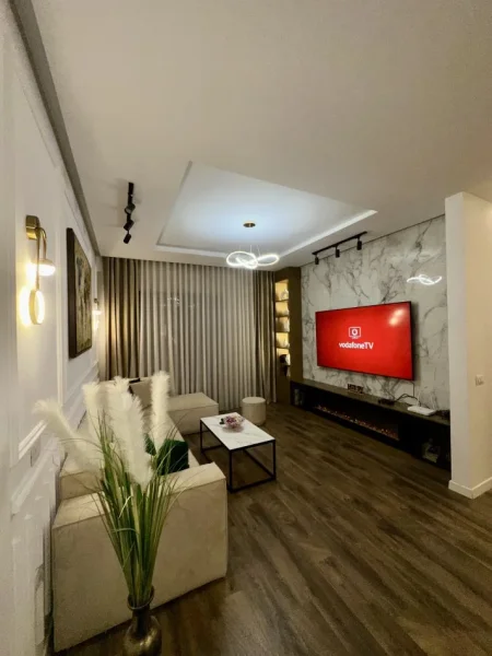 Tirane, shitet apartament 3+1+Ballkon Kati 3, 123 m² 250.000 € (Feizi Himzo)