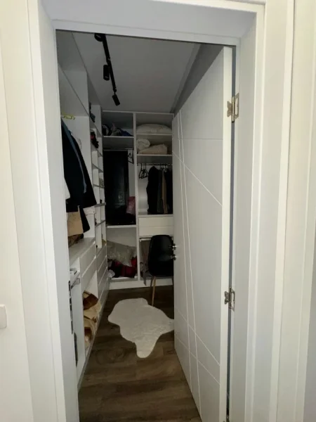 Tirane, shitet apartament 3+1+Ballkon Kati 3, 123 m² 250.000 € (Feizi Himzo)