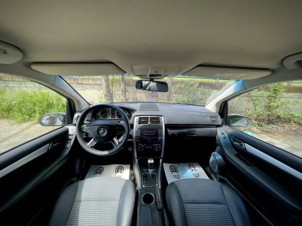 Tirane, shes makine BENZ B 200 CDI AUTOMAT Nafte, gri metalizato automatik Klima 195.000 km 4.790 €
