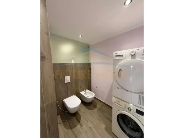 Tirane, shitet apartament 3+1+Ballkon Kati 3, 157 m² 339.900 € (Ish Ekspozita, Rruga Nikolla Jorga)