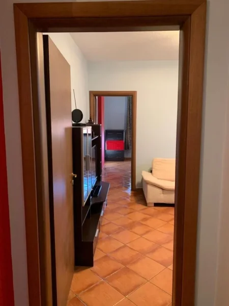 Tirane, jepet me qera apartament 1+1+Ballkon Kati 8, 68 m² 480 € (rruga panorama)
