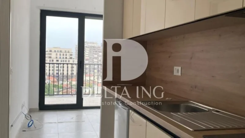 Tirane, jepet me qera zyre Kati 7, 60 m² 600 € (Myslym Shyri)