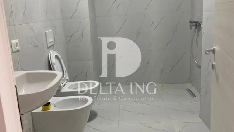 Tirane, jepet me qera zyre Kati 7, 60 m² 600 € (Myslym Shyri)