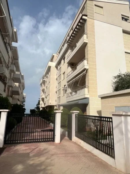 Vlore, shitet apartament 1+1+Ballkon Kati 2, 80 m² 190.000 € (VLORE)