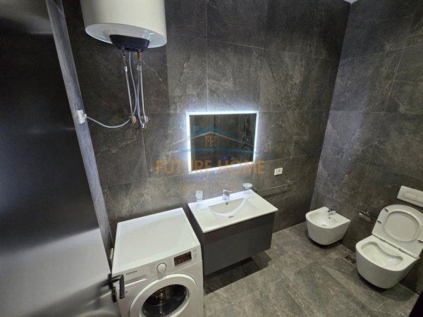 Tirane, jepet me qera apartament 1+1+Ballkon+Post Parkimi,  Kati 3, 56 m² 1.000 € (Kompleksi Deliorgji)