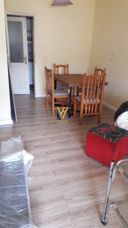 Tirane, jepet me qera apartament 1+1+Ballkon Kati 5, 80 m² 450 € (RRUGA ASIM VOKSHI)