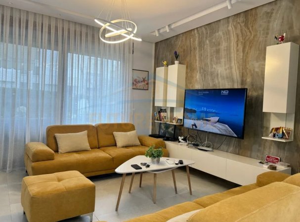 PERLA RESORT GJIRI I LALZIT, shitet Vile 2 Katshe , 260 m² 450.000 € (GJIRI I LALZIT)