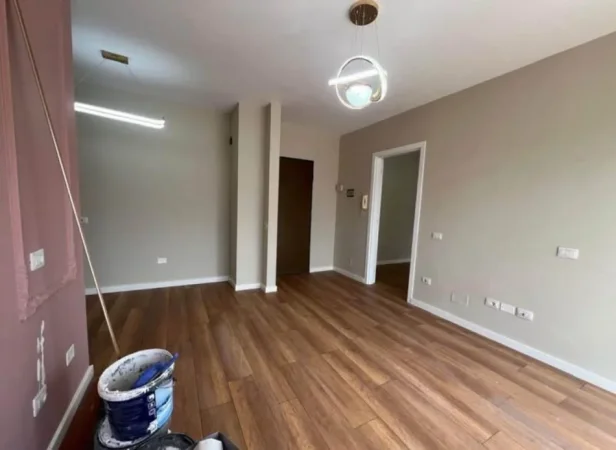 Tirane, shitet apartament 1+1 Kati 4, 52 m² 105.000 € (Fusha e Aviacionit)