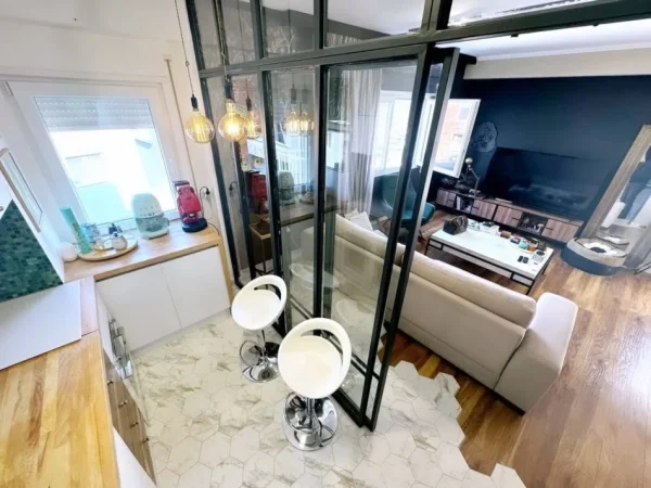 Tirane, shitet apartament 2+1 , 110 m² (Kopshti Botanik)