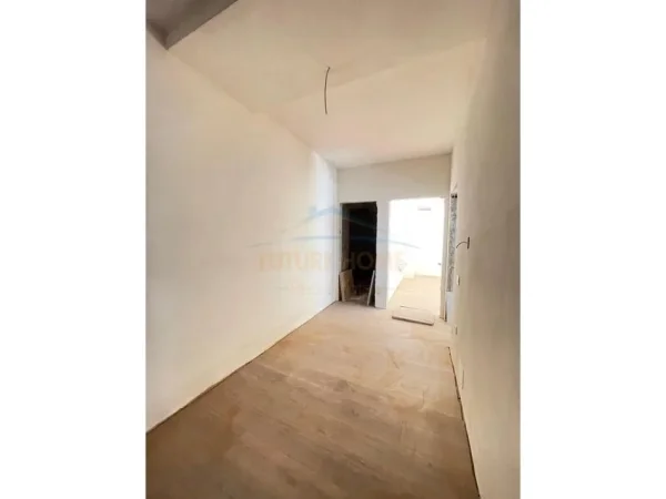 Tirane, shitet apartament 2+1+Ballkon Kati 1, 97 m² 118.000 € (Unaza e Re, Rezidenca Urban Gate)