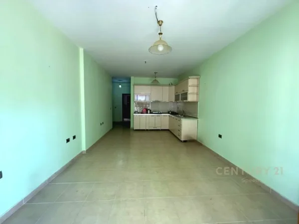Tirane, shitet apartament 1+1 Kati 1, 79 m² 91.000 € (Prane Freskut)
