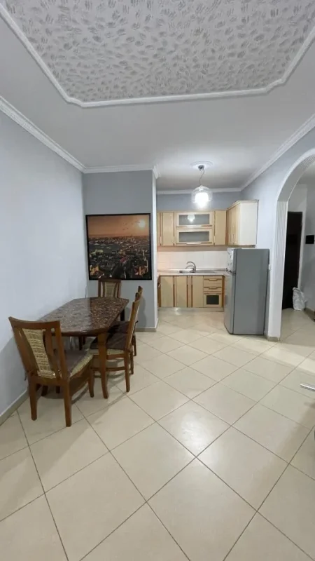 Tirane, jepet me qera apartament 2+1+Ballkon Kati 3, 90 m² 430 € (Rruga Mikel Maruli Astir)