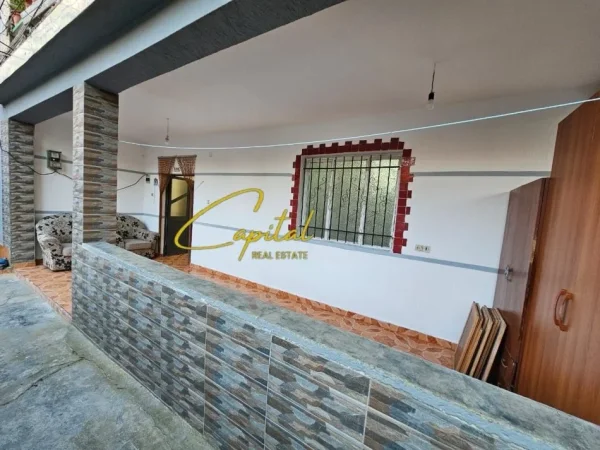 Tirane, jepet me qera apartament 2+1 Kati 1, 115 m² 480 € (ISH FUSHA AVIACIONIT)