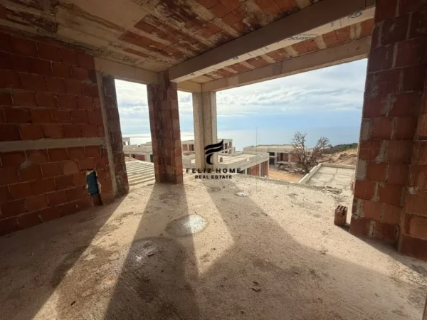 Vlore, shitet Vile 3+1+Ballkon Kati 1, 219 m² 1.450.000 € (VLORE)