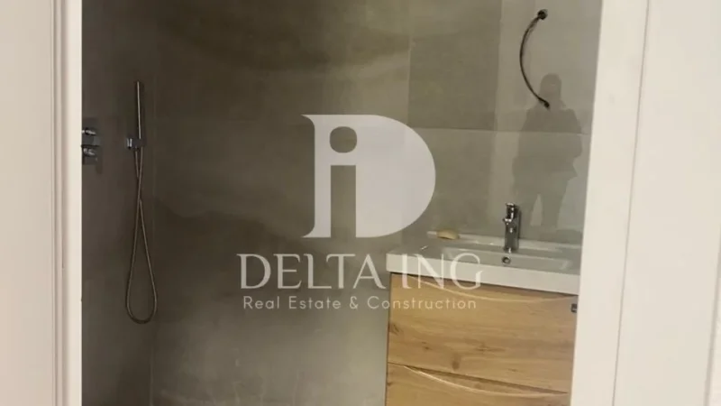 Tirane, jepet me qera ambjent biznesi Kati 5, 75 m² 700 € (Kompleksi Olimpik)