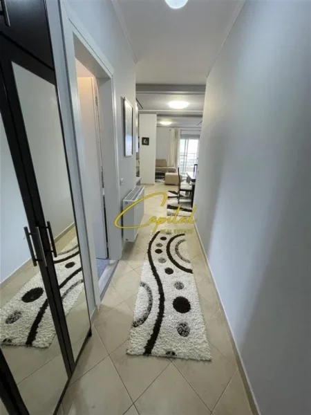 Tirane, jepet me qera apartament 2+1 Kati 3, 100 m² 700 € (KODRA E DIELLIT)