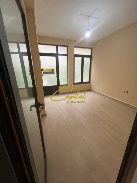 Tirane, jepet me qera ambjent biznesi Kati 0, 60 m² 550 € (VASIL SHANTO)