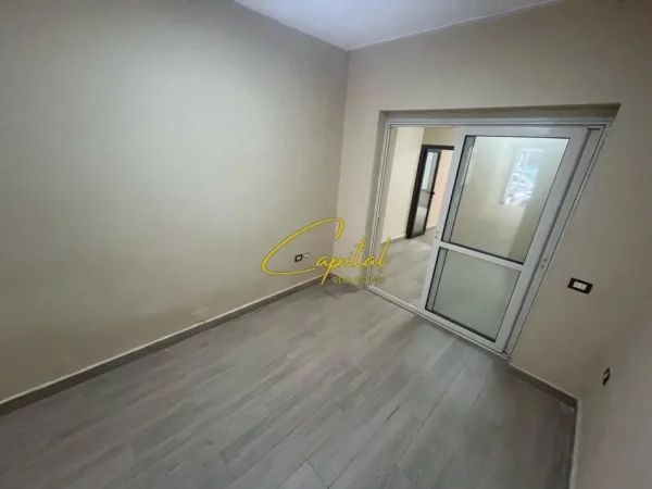 Tirane, jepet me qera ambjent biznesi Kati 0, 60 m² 550 € (VASIL SHANTO)