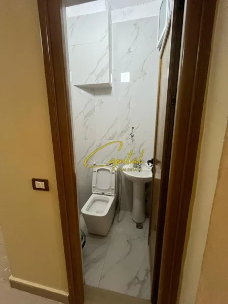 Tirane, jepet me qera ambjent biznesi Kati 0, 60 m² 550 € (VASIL SHANTO)