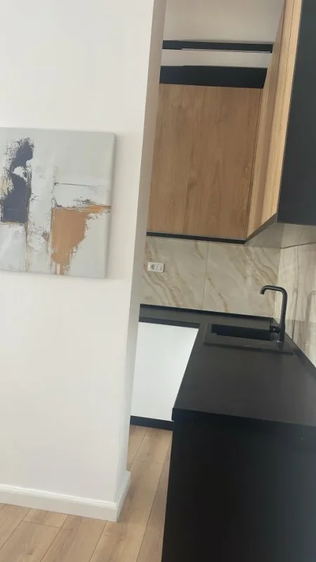 Tirane, shitet apartament 1+1+Ballkon Kati 7, 57 m² 97.000 € (Rruga Dritan Hoxha)