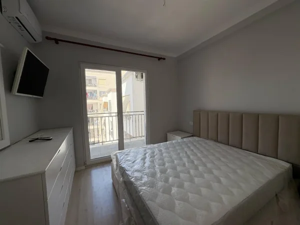 Tirane, shitet apartament 1+1+Aneks+Ballkon Kati 6, 62 m² 91.000 € (yzberisht)
