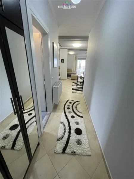 Tirane, jepet me qera apartament 2+1 Kati 3, 100 m² 700 € (kodra e diellit 1)