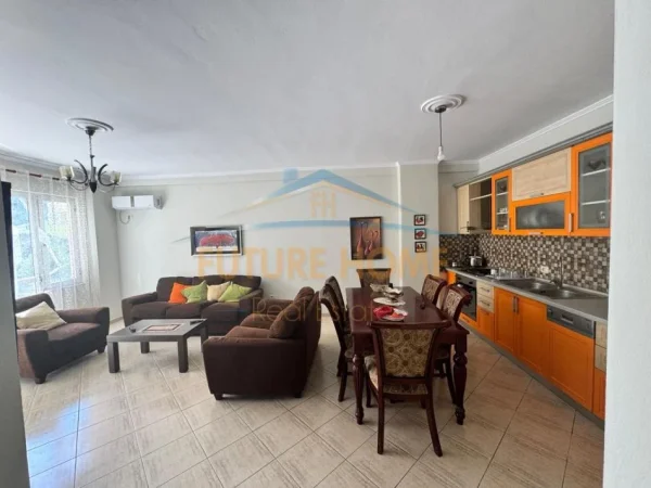 Tirane, shitet apartament 2+1+Ballkon Kati 3, 103 m² 165.000 € (Kodra e Diellit, Prane Eleonor)