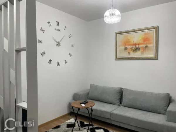 Tirane, shes apartament 1+1 Kati 4, 57 m² 120.000 € (Rr. Endri Keko te pasticeri Tito, ish venue)