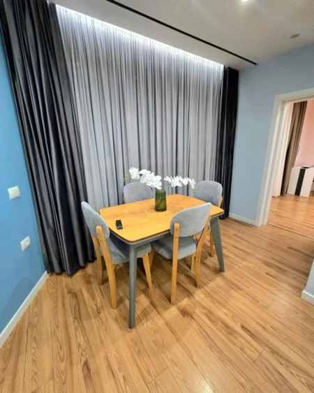 Tirane, jepet me qera apartament 2+1 Kati 4, 85 m² 650 € (Rr. Hamdi Sina te Liqeni i Thate)