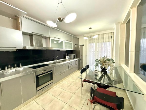 Shtepi me Qera: 2+1+2wc + Verande ||📍Grepi i Arte- Ish Ekspozita || 125m² || 720 €/ Muaj