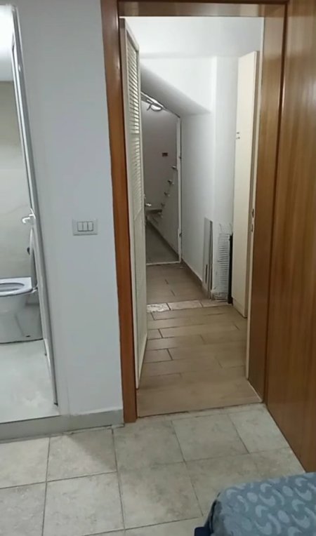 Tirane, jepet me qera Kati 0, (Bilal Golemi, Shkolla Fenix)