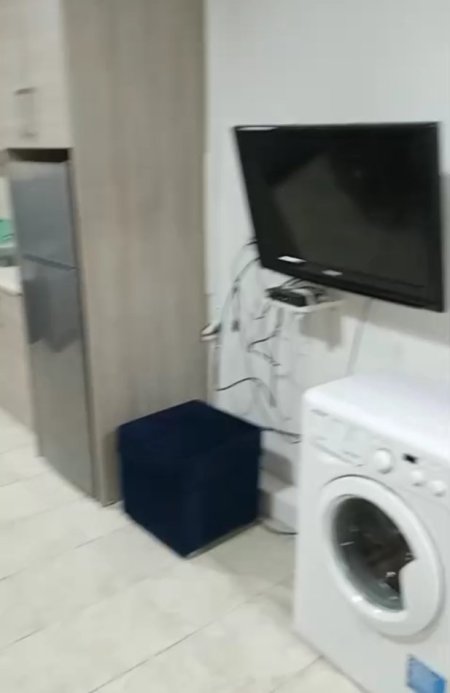Tirane, jepet me qera Kati 0, (Bilal Golemi, Shkolla Fenix)