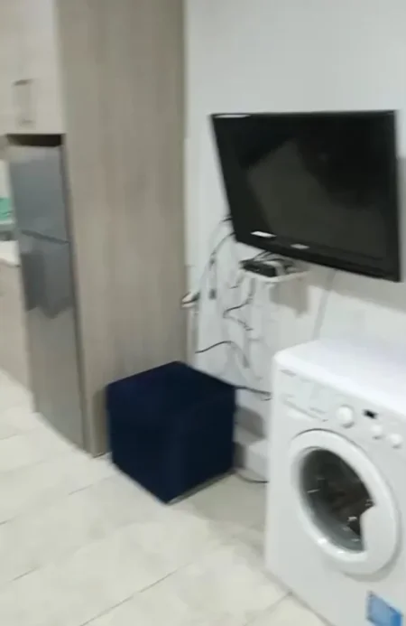 Tirane, jepet me qera Kati 0, (Bilal Golemi, Shkolla Fenix)