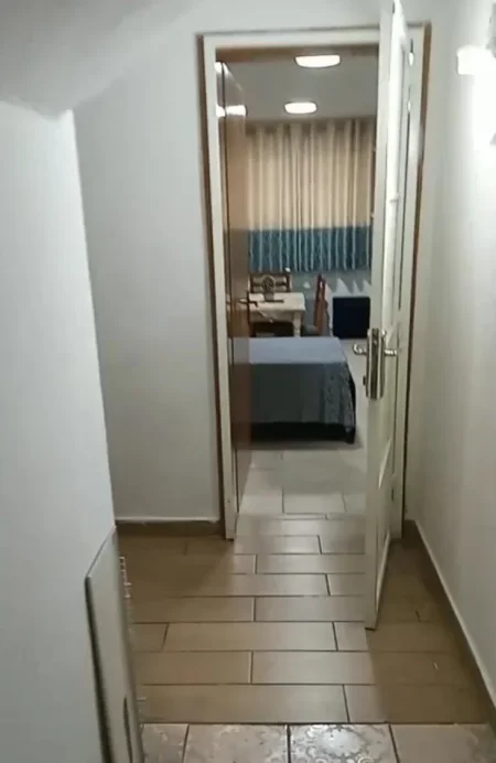 Tirane, jepet me qera Kati 0, (Bilal Golemi, Shkolla Fenix)