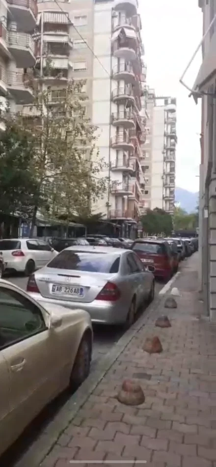 Tirane, jepet me qera dyqan Kati 1, 70 m² 650 € (Don bosko perball kompleksit vizion plus)