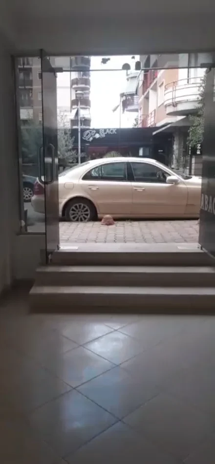 Tirane, jepet me qera dyqan Kati 1, 70 m² 650 € (Don bosko perball kompleksit vizion plus)