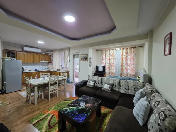 SHITET APARTAMENT 2+1 NE MISTO MAME
