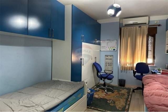 Tirane, shitet apartament 2+1+BLK 111 m² 216.000 Euro (qender)