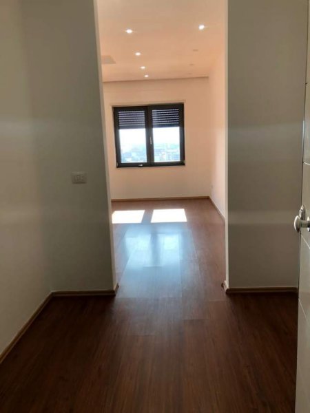 Tirane, jepet me qera apartament 2+1+BLK Kati 5, 132 m² 1.000 Euro (Muhamet Gjollesha)