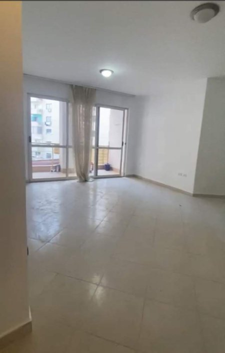 Tirane, shitet apartament 2+1+BLK Kati 4, 100 m² 92.000 Euro (Rruga Loni Ligori)